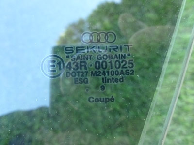 2000 Audi TT Mk1 / 8N - Door Window Vent Glass, Left 8N88451132
